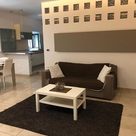 La Porta Nel Giardino Apartment อัสตี ภายนอก รูปภาพ