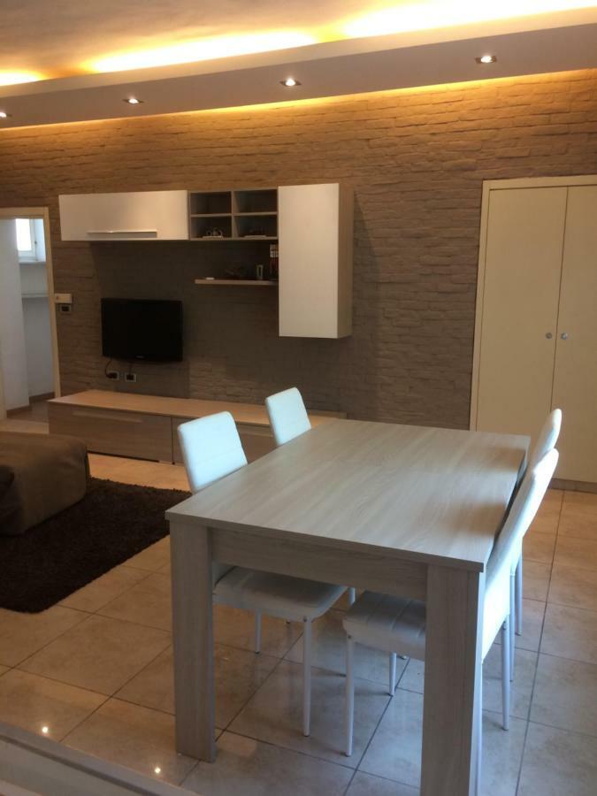 La Porta Nel Giardino Apartment อัสตี ภายนอก รูปภาพ